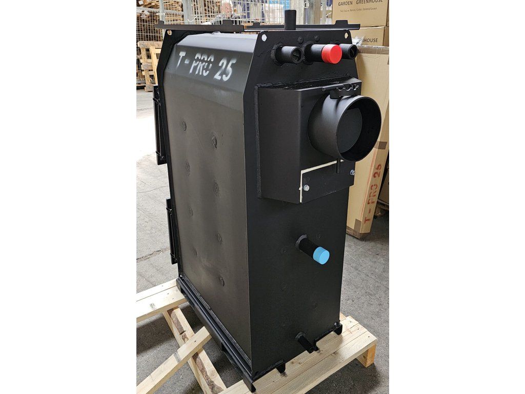 Termomont TKU 3-W PRO 25 kW — vnitřní průhled kotlem, třítahový výměník a vodní rošt