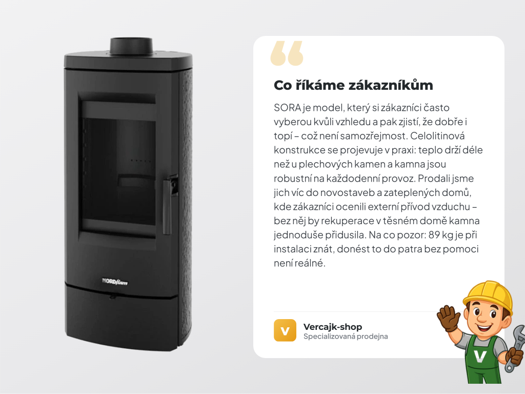 Litinová kamna SORA v obývacím pokoji